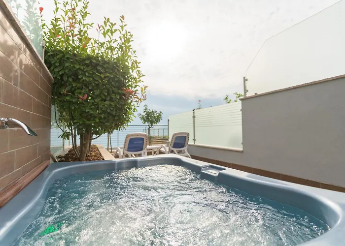 מלון Garda - Adults Only 4*